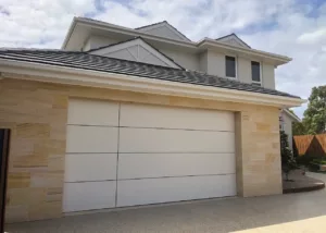 Garage door - sectional